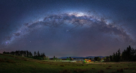 Bendu under the Milky Way