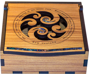 Koru flip lid box